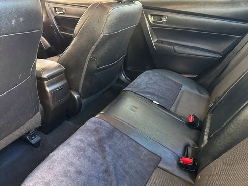 Used 2017 Toyota Corolla SE w/ SE Premium Package FWD image 26