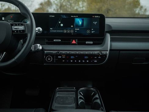 New 2026 Hyundai Ioniq 5 SEL image 16