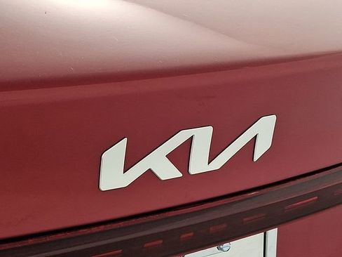 Used 2023 Kia Forte LXS image 34