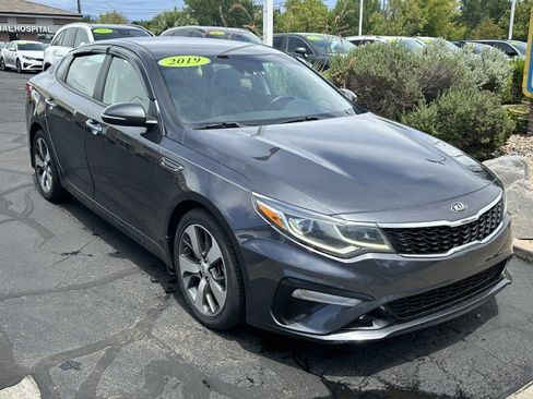 Used 2019 Kia Optima S FWD image 1