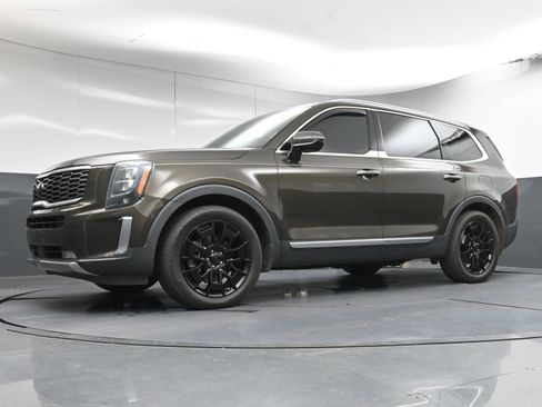 Used 2020 Kia Telluride SX w/ SX Prestige Package image 23