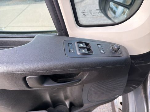 Used 2018 RAM ProMaster 2500 w/ Interior Convenience Group image 13