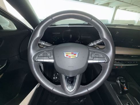 Used 2024 Cadillac XT4 Premium Luxury w/ LPO, Floor Liner Package FWD image 15