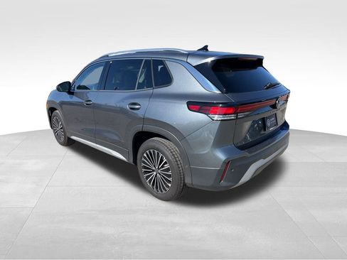 Used 2025 Volkswagen Tiguan S w/ 18" Wheel Package image 5