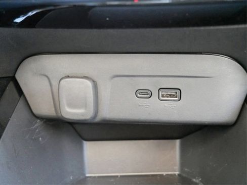 Used 2024 Chevrolet Trax LT w/ Driver Confidence Package image 24