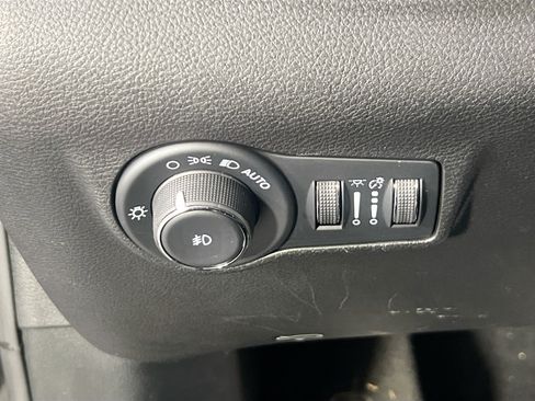 Used 2022 Jeep Compass Limited AWD/4WD image 10