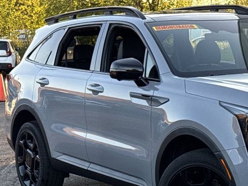 New 2025 Kia Sorento SX Prestige image 4