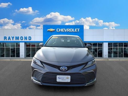 Used 2024 Toyota Camry XLE w/ Navigation Package FWD image 8