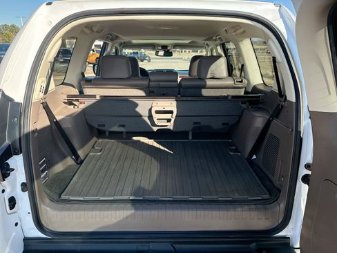 Used 2018 Lexus GX 460 Luxury image 24