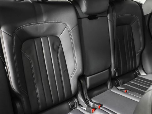 Used 2022 Audi Q5 2.0T Premium image 43