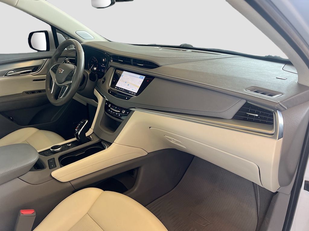Used 2023 Cadillac XT5 Premium Luxury FWD image 30