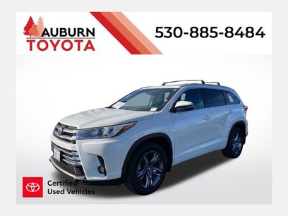 Certified 2017 Toyota Highlander Limited Platinum w/ Carpet Mat Package