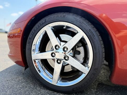 Used 2005 Chevrolet Corvette Coupe w/ Preferred Equipment Group RWD image 6