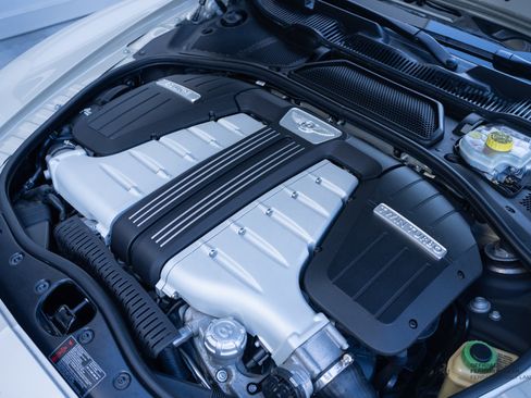 Used 2015 Bentley Continental GT image 10