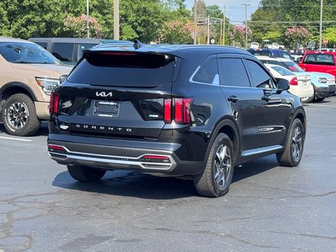 Used 2022 Kia Sorento S FWD image 16