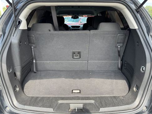 Used 2017 Chevrolet Traverse LT w/ Graphite Special Edition FWD image 18
