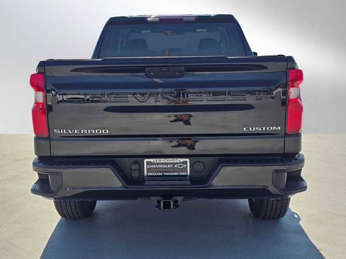 Used 2022 Chevrolet Silverado 1500 Custom RWD image 4