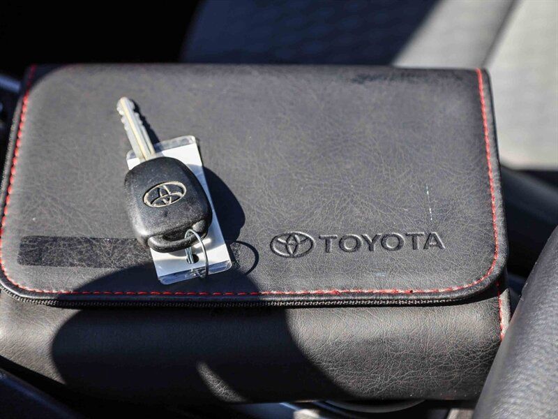 Used 2021 Toyota Tacoma SR5 RWD image 35