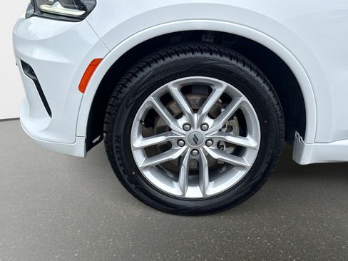 Used 2024 Dodge Durango GT RWD image 12