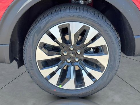 New 2026 Ford Explorer Platinum AWD/4WD image 4