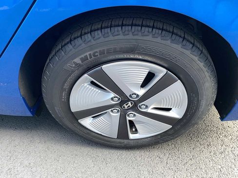 Used 2018 Hyundai Ioniq Blue image 33