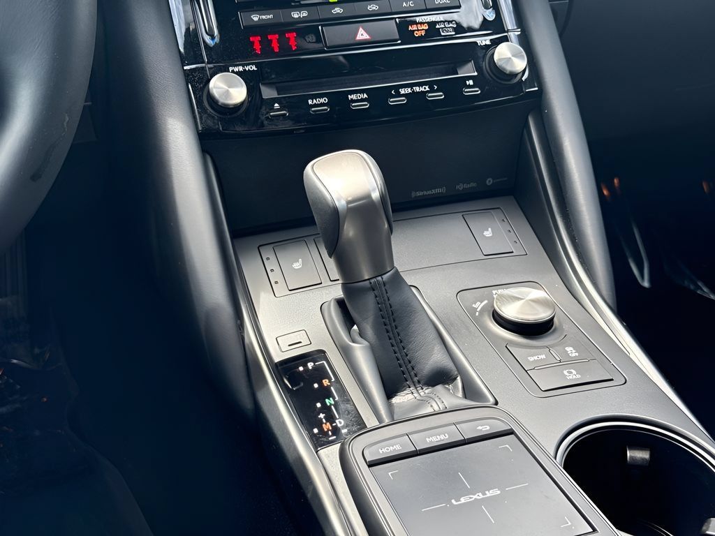 Used 2025 Lexus IS 350 F Sport RWD image 16