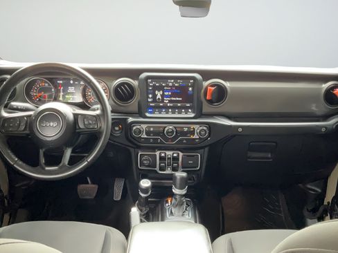 Used 2022 Jeep Gladiator Sport AWD/4WD image 12