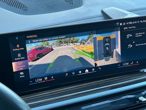 Used 2025 BMW X7 xDrive40i w/ Climate Comfort Package image 26