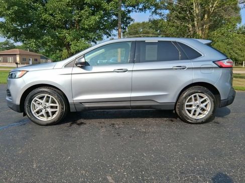 Used 2024 Ford Edge SEL AWD/4WD image 3