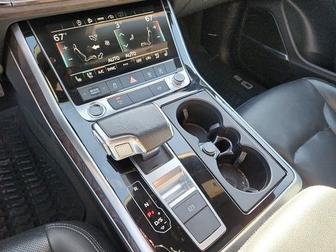 Used 2021 Audi Q8 Premium Plus w/ Premium Plus Package image 14