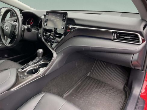 Used 2023 Toyota Camry XSE image 12