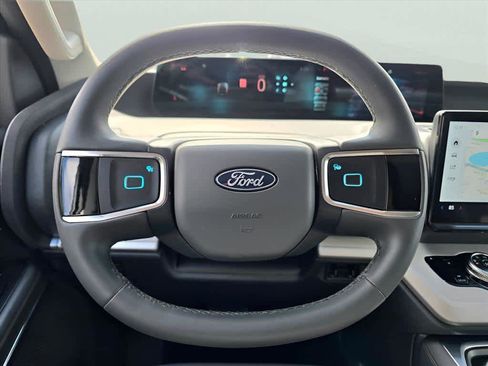 Used 2025 Ford Expedition Max Active image 17