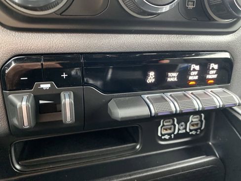 Used 2022 RAM 1500 Big Horn image 34