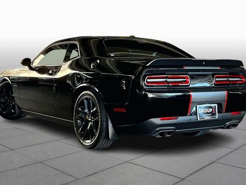 Used 2020 Dodge Challenger R/T w/ Blacktop Package image 11