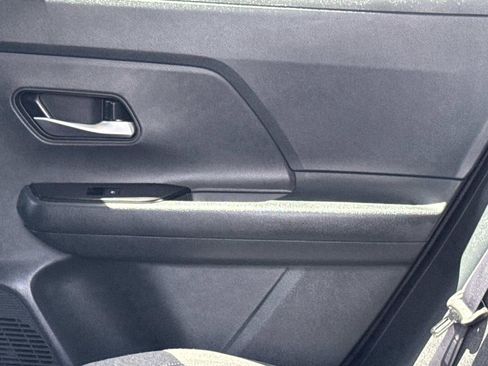 Certified 2025 Nissan Kicks SV FWD image 14
