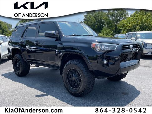 Used 2022 Toyota 4Runner SR5 RWD image 1