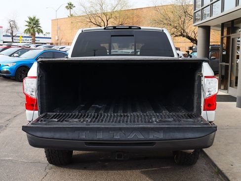 Used 2019 Nissan Titan PRO-4X image 25