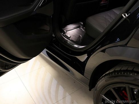 Certified 2025 BMW X6 M60i w/ Executive Package image 33