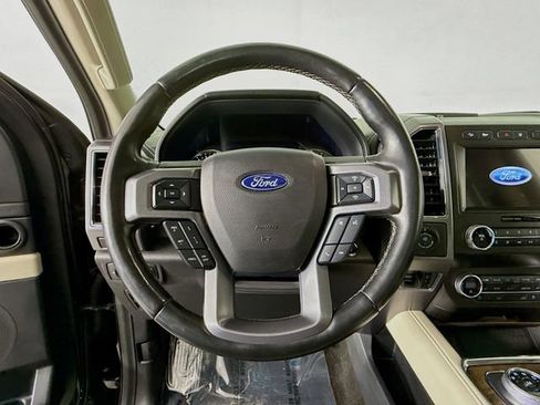 Used 2020 Ford Expedition Platinum image 11