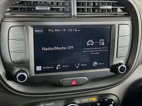 Used 2025 Kia Soul LX w/ LX Technology Package image 21