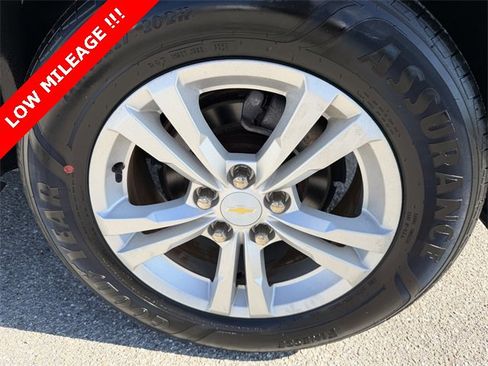 Used 2017 Chevrolet Equinox LS image 25