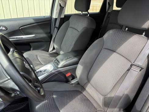 Used 2020 Dodge Journey SE w/ Blacktop Package image 14