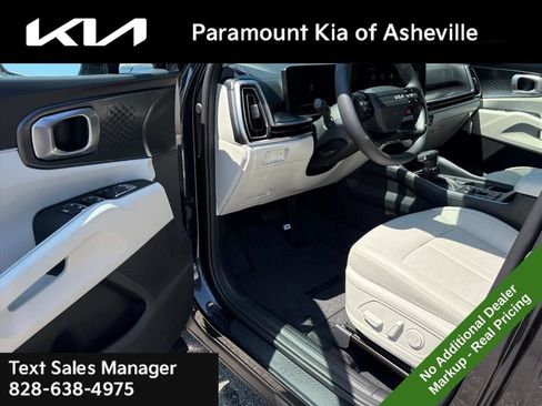 New 2026 Kia Sorento S w/ S Panoramic Sunroof Package FWD image 17