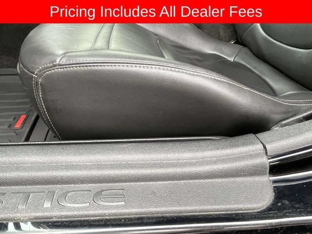 Used 2006 Pontiac Solstice Convertible w/ Premium Package RWD image 22