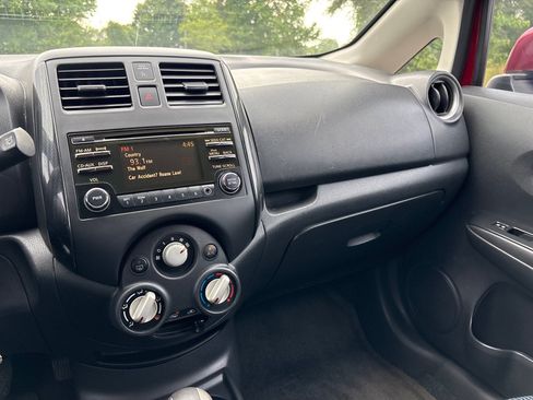 Used 2014 Nissan Versa Note SV w/ Convenience Package FWD image 15