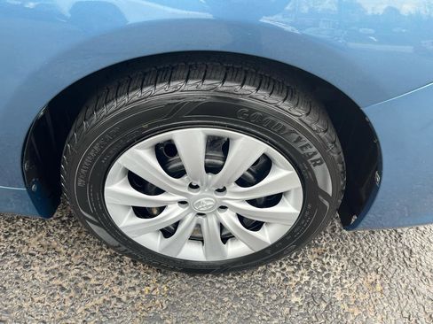 Used 2013 Toyota Corolla LE image 11