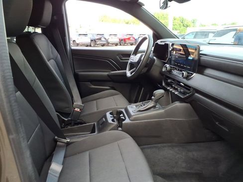 Used 2023 Chevrolet Colorado W/T RWD image 16