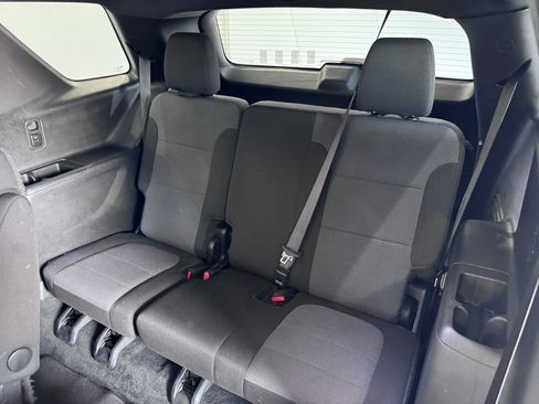Certified 2023 Chevrolet Traverse LT AWD/4WD image 11