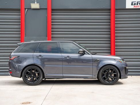 Used 2022 Land Rover Range Rover Sport SVR image 2