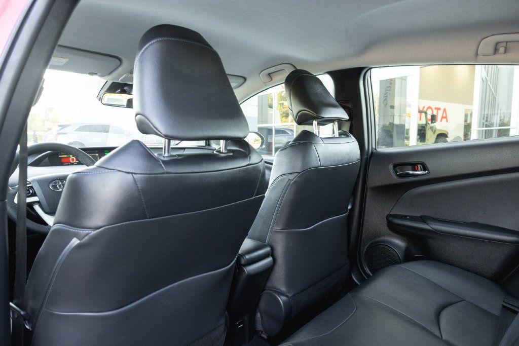 Used 2018 Toyota Prius Three Touring FWD image 22